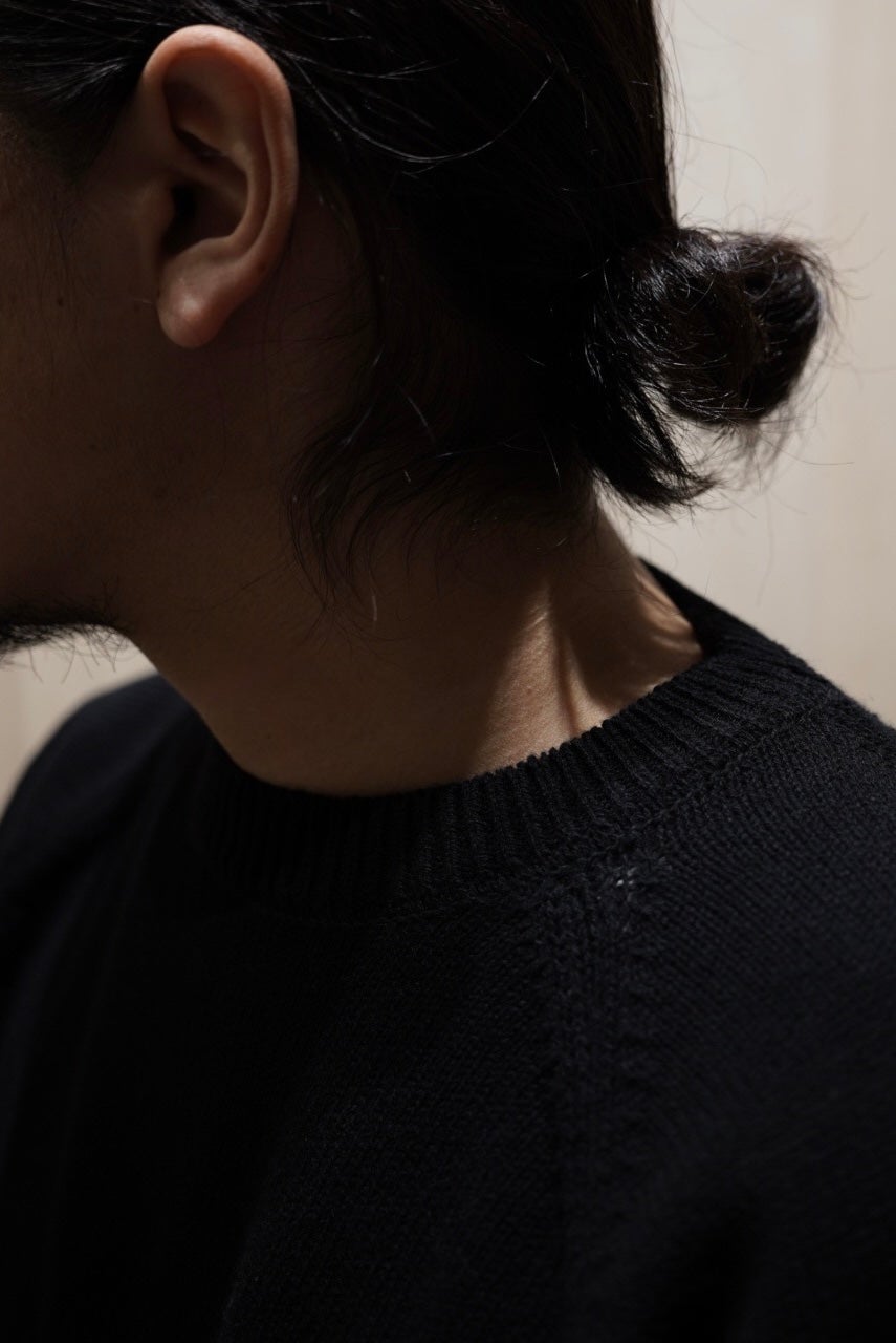 YOKO SAKAMOTO Raglan Crew Knit - Black | WALD. ABENO (ヴァルト