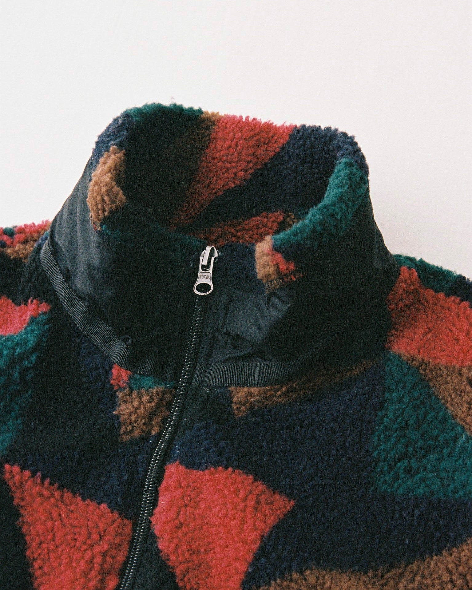 The DUFFER N NEPHEWS Jacquard Boa Vest - Multi | WALD. ABENO